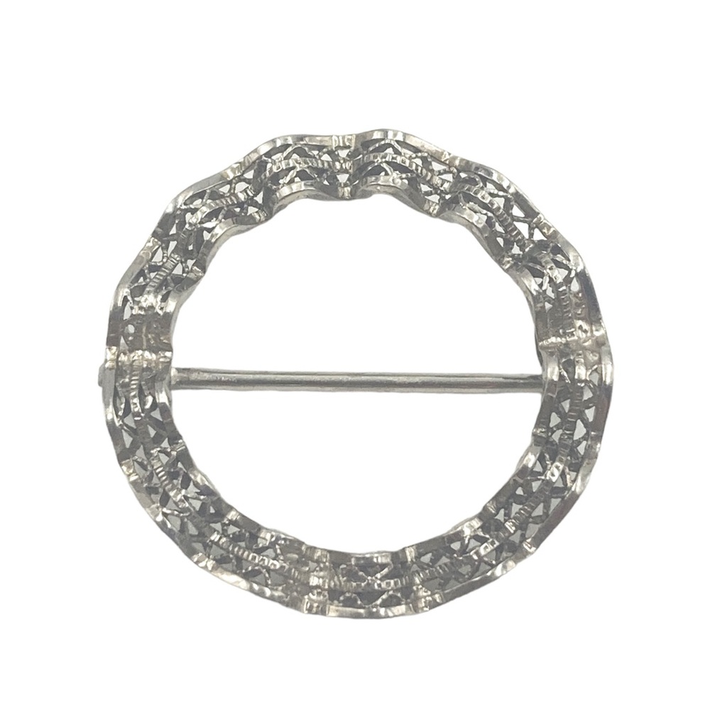 WRE Sterling silver wavy wreath brooch pin oval vintage